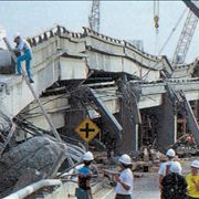 Picture Of Cypress Street Viaduct Collapsed